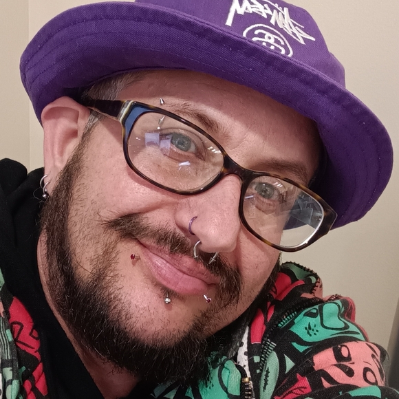 Meet your Posher, Davin - Picture 5 of 5